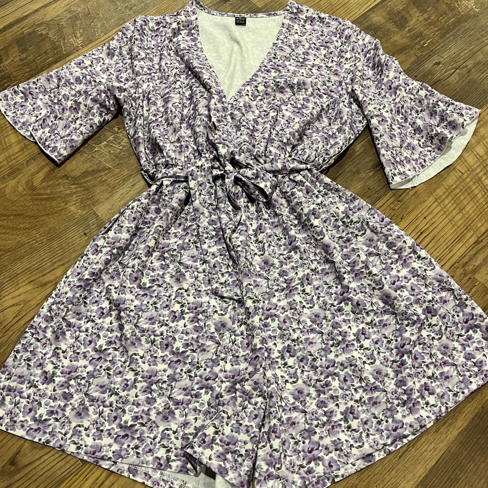 SHEIN Women’s Lavender Floral V-Neck Romper